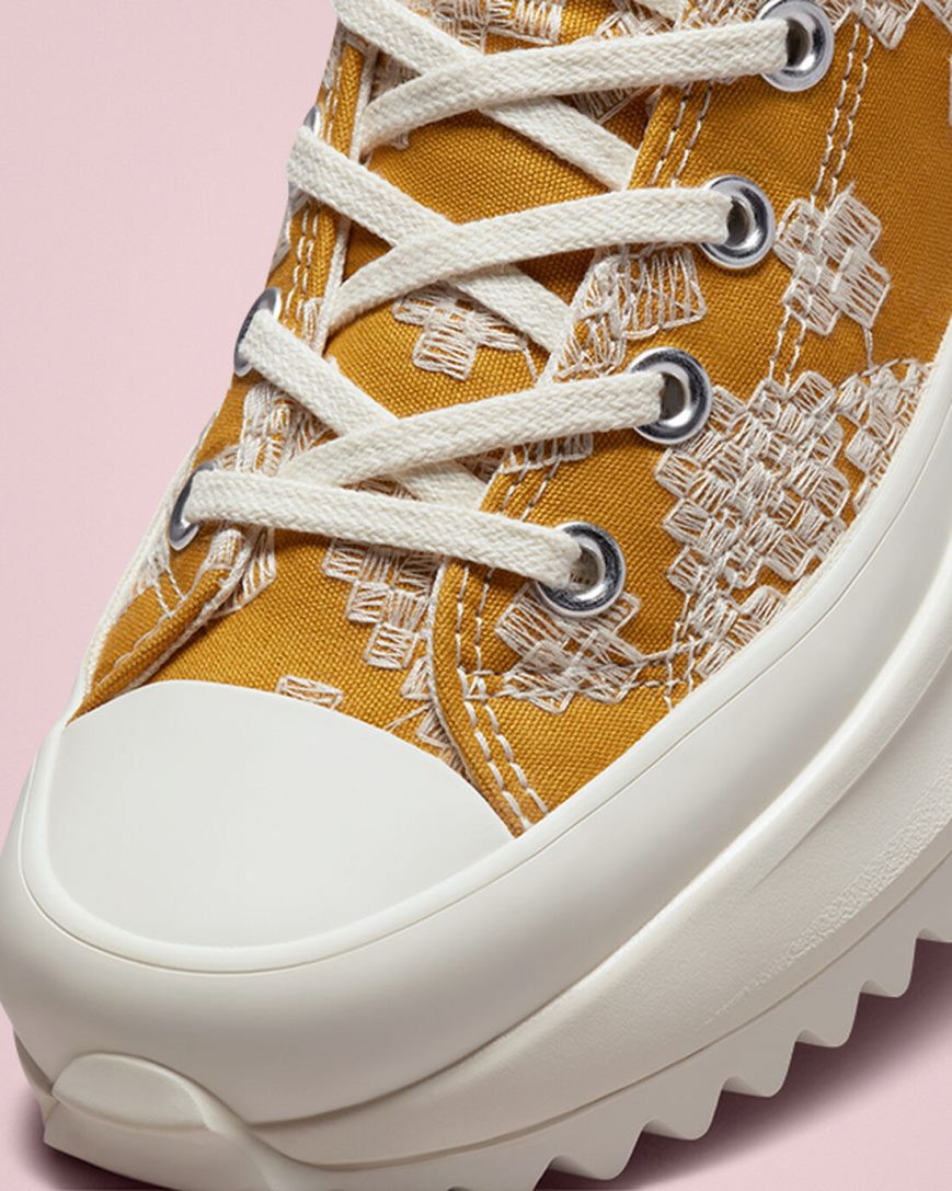 Topanky Na Platforme Converse Run Star Hike Tonal Embroidery Vysoke Panske Zlate | SK AEKHB5